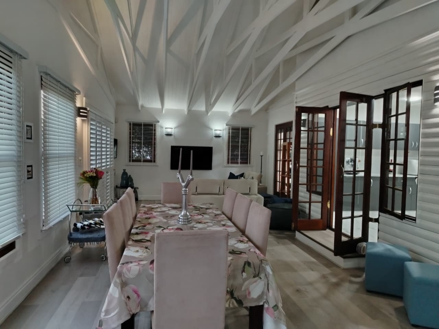 2 Bedroom Property for Sale in Westhill Western Cape